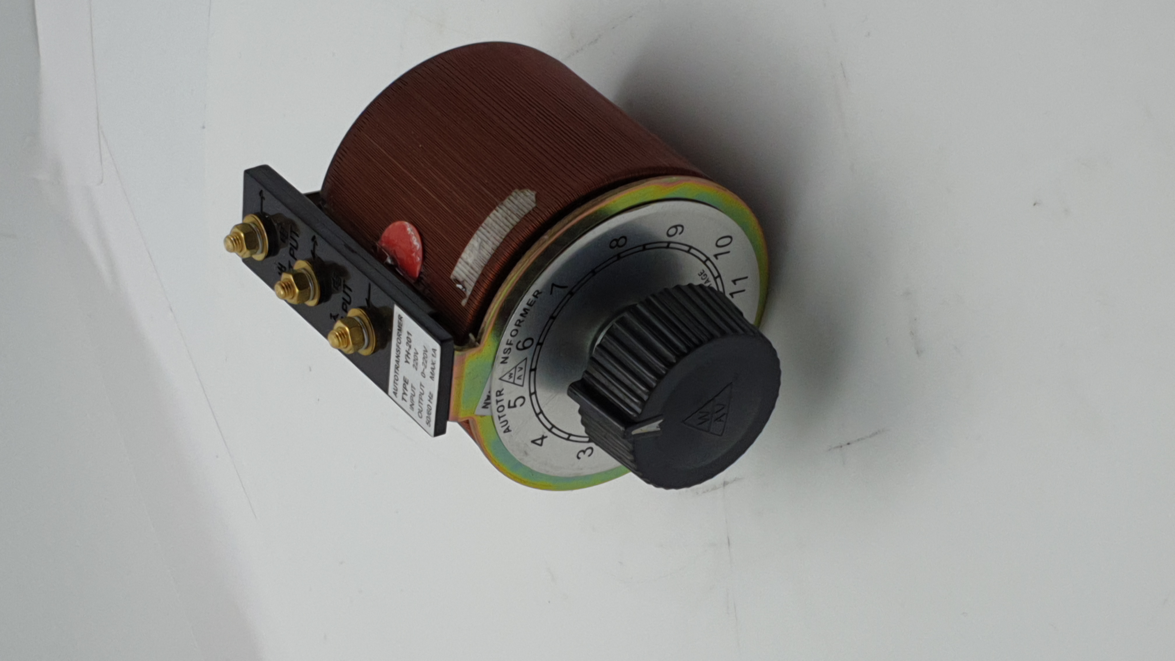 Variac Variable Transformer, Single Phase 110/220V input, 0.33KVA Max 3A, panel mount YH-103