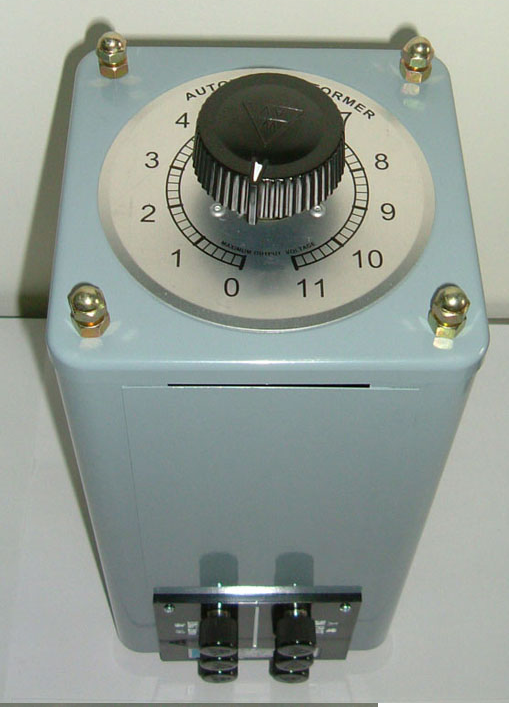 Variable Voltage Transformer (Variac Slidac) , Three 3 Phase 220/240V input, 1.9 KVA Max 5A, YH-305(L)